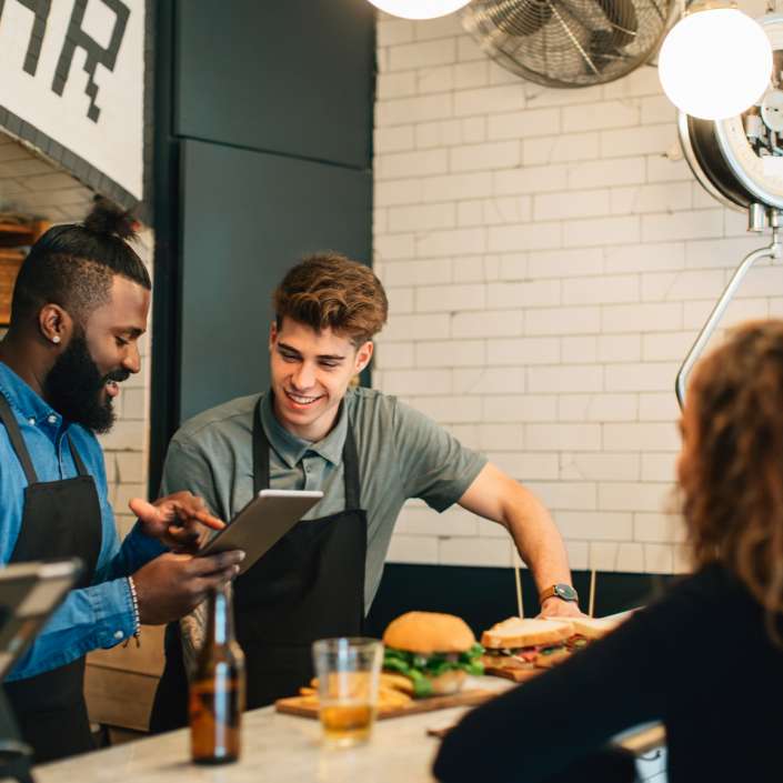 Raves & Returns – Measure Customer Experience